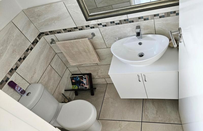 To Let 3 Bedroom Property for Rent in Bellville Western Cape